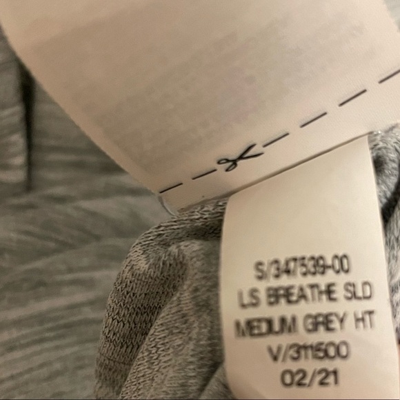 Old Navy Active Medium Grey Heather Size Large Breathe On Long Sleeve Pullover - Picture 6 of 8